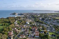 Bryn Y Mor - Tenby Apartment Sea Views - С бассейном
