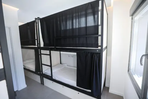 Hostel Myd la Latina - Nhà nghỉ