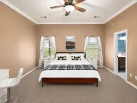 Perfect Stay in Ranch-like House with Huge Backyard!