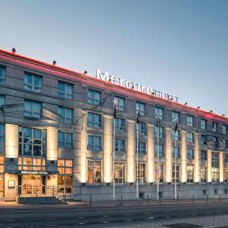 Hôtel Mercure Montpellier Centre Antigone Отели рядом с достопримечательностью «Префектура»