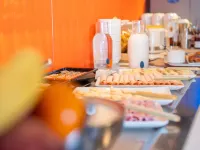 Ibis Budget Mâcon Sud - breakfast