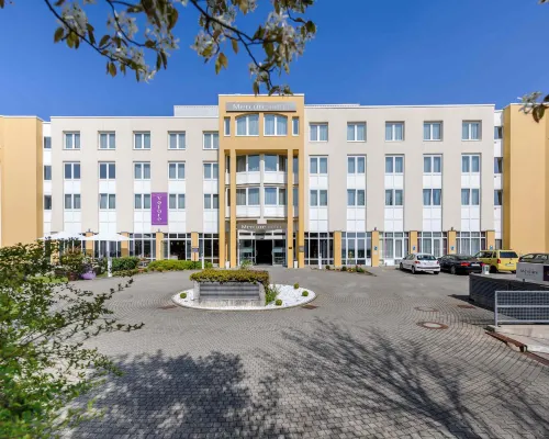 Mercure Hotel Stuttgart Gerlingen Hotels near Botnang
