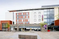 Swansea Waterfront - 3-Star