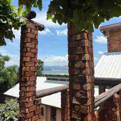 Nice cozy apartment with a great dam view Others