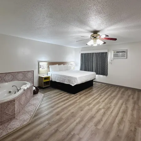 Days Inn by Wyndham Denison IA