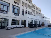 Fredj Hotel - ที่มีสระว่ายน้ำ