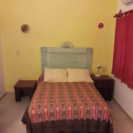 Cancun Guest House 3 Near Ado Bus Terminal and 25 Min from/to Airport by Shuttle