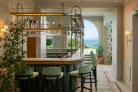 The Marine Hermanus - bar