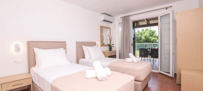Fior Di Roda - Corfu Garden Escape Hotels in Thinali