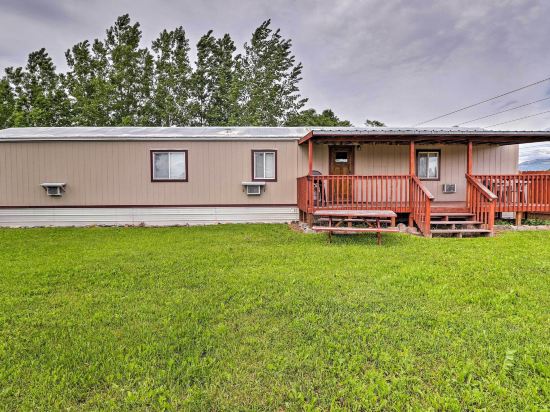Columbia Falls Home ~ 22 Mi to Glacier Natl Park!