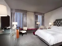 Silversmith Hotel Chicago Downtown Hotels near Steppenwolf Theatre