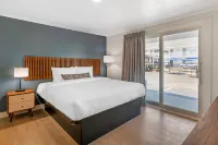 Ocean Sands at York Beach - parking