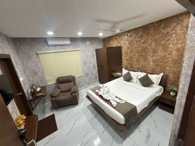 HOTEL APEX INN SHAMSHABAD
