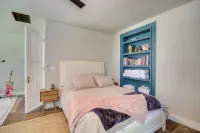 Private Ocean Springs Waterfront Retreat W/Porch - con encanto