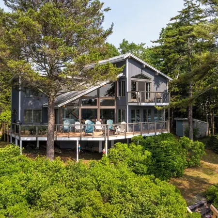 Morningside. Waterfront, Newly Renovated, Dock and Float, Pet Friendly!