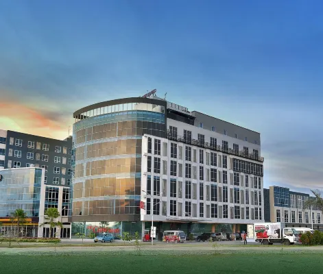 The Crew Hotel Kualanamu International Airport - 3-Star