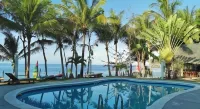 Lazi Beach Club Resort - شاطئ