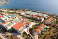 Kresten Royal Euphoria Resort - Parking