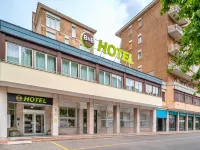 B&B Hotel Como City Center - parkir