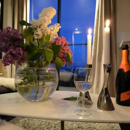 Solvesborg Houseboat With Harbour Views - Sleeps 4