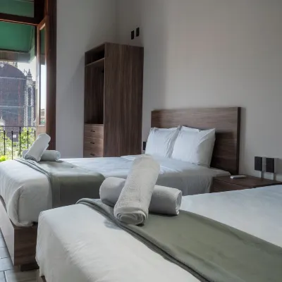Straw Hat Hostel & RoofTop Bar CDMX Hôtels à proximité de : Palacio Nacional