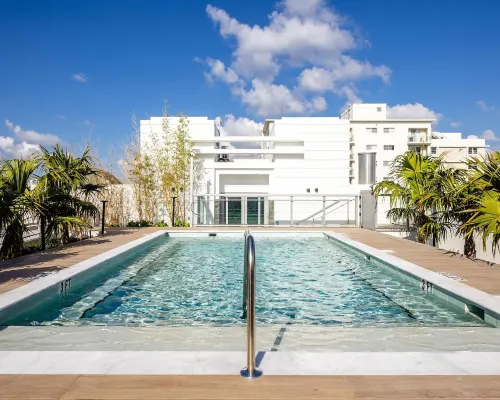 Dolce by Wyndham Miami Beach Hotels near Holocaust Memorial