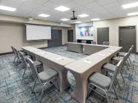 Hampton Inn & Suites Houston Heights I-10 Các khách sạn gần Nhà Beer Can