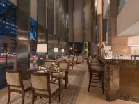 Discovery Primea, Manila - bar