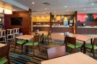 Fairfield Inn & Suites Scottsbluff - parking