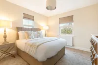 Coronation Cottage - With Woodfired Hot Tub - 2-Sterne
