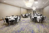 Hilton Garden Inn Omaha Aksarben Village - Kitchens