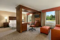 Hampton Inn & Suites Charles Town - Parkplatz
