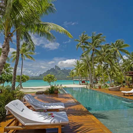 Four Seasons Resort Bora Bora