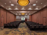 Holiday Inn STEVENS POINT - CONVENTION CTR by IHG - parking