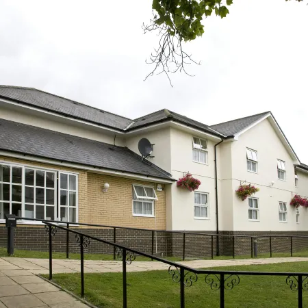 Premier Inn Epsom Central