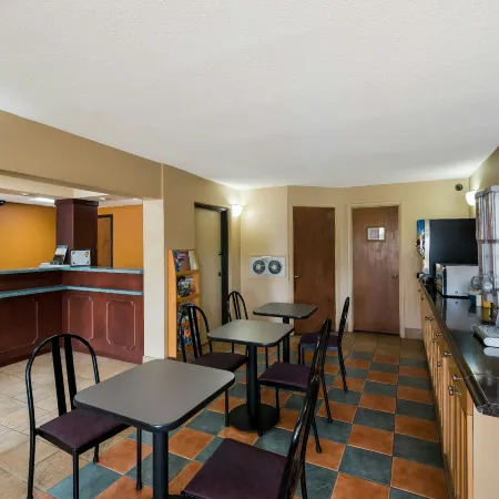 Red Carpet Inn Elkton