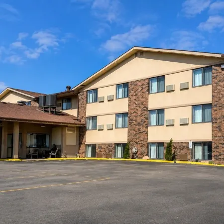 OYO Fairbridge Inn And Suites