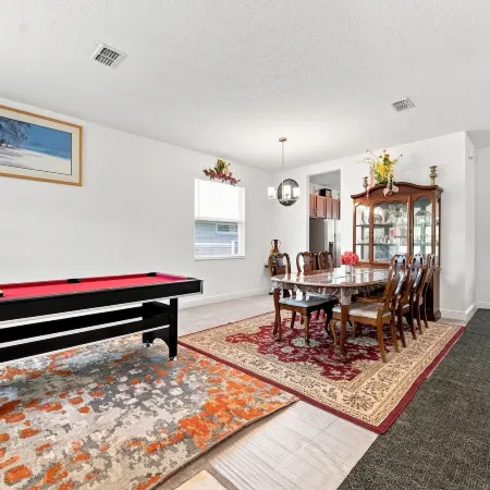 Near Madeira Beach - Sleeps 10 Games Fire Pit