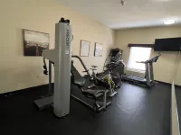 Best Western Plus Bass Hotel  Suites - Gym