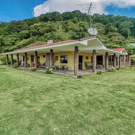 Dog-friendly, Secluded, Game Room: Dota Mountain