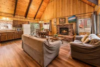Bear Crossing - Chalets