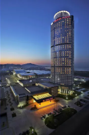 Crowne Plaza YANTAI SEA VIEW by IHG