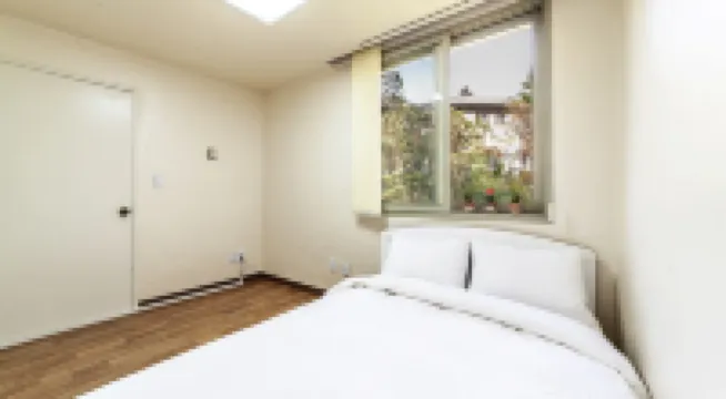 HK Resort Các khách sạn gần Thác Biryong