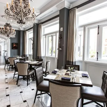 The Vendue, Downtown Art Hotel