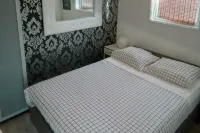 Charming Holiday Home (40m2) Near the Lauwersmeer Hotels in Anjum