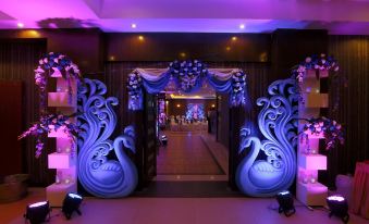 The Contour Hotel