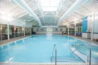 DoubleTree by Hilton Edinburgh Airport - Kolam Renang
