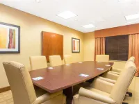 Wingate by Wyndham Savannah/Pooler