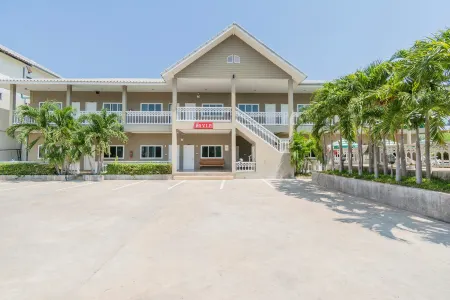 Highway Hotel