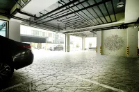 No.1 New Yorker Hotel - parking